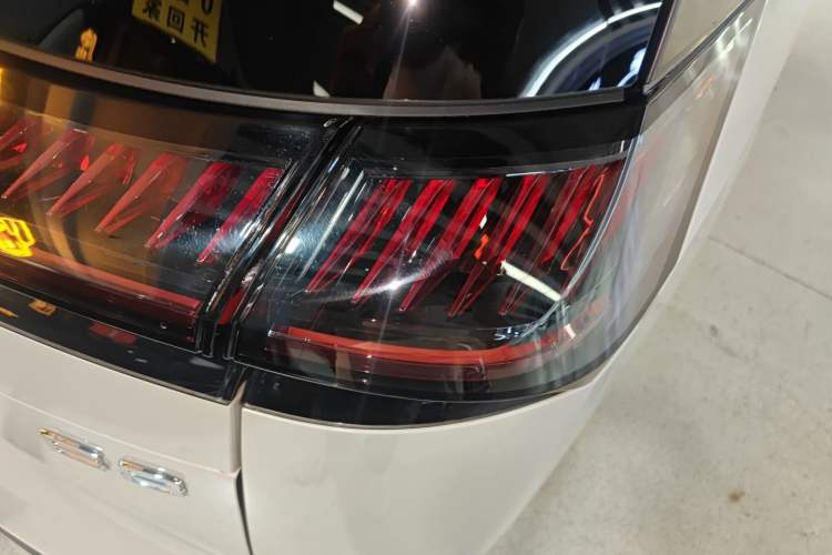 Used GAC Trumpchi E8 New Energy 2024 150km MAX Exterior 3