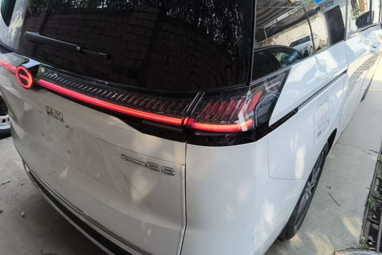 Used GAC Trumpchi E8 New Energy 2024 150km MAX+ Exterior 3