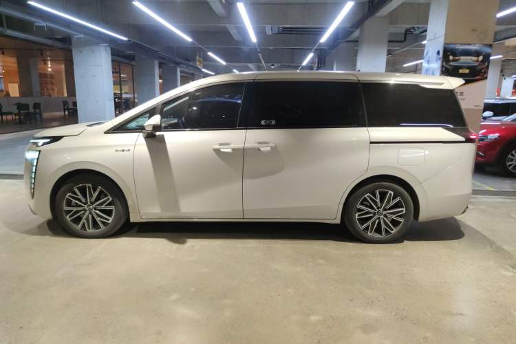 Used GAC Trumpchi E8 New Energy 2024 150km MAX Exterior 3