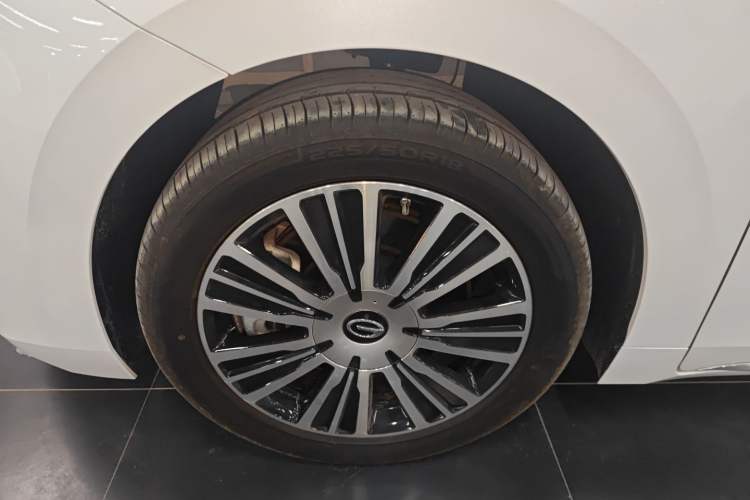 Used GAC Trumpchi E8 New Energy 2024 150km MAX+ Exterior 4