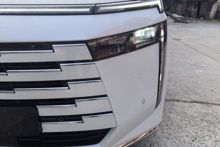 Used GAC Trumpchi E8 New Energy 2024 150km MAX+ Exterior 5