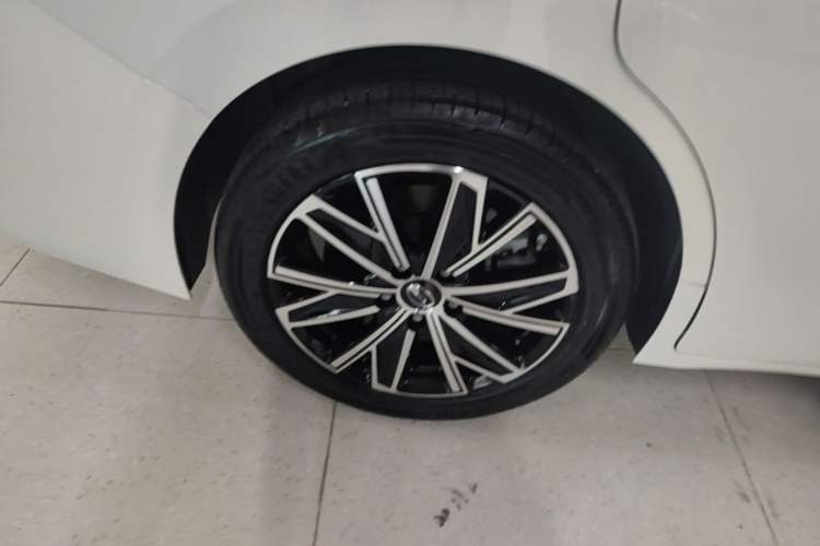 Used GAC Trumpchi E8 New Energy 2024 150km PRO Exterior 5