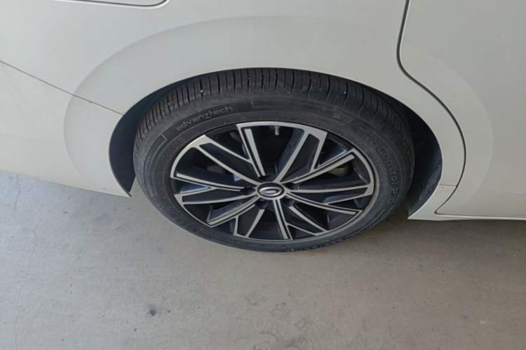 Used GAC Trumpchi E8 New Energy 2024 150km MAX Exterior 5