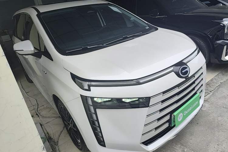 Used GAC Trumpchi E8 New Energy 2024 150km MAX Front Right 45 Deg