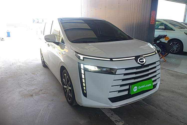 Used GAC Trumpchi E8 New Energy 2024 150km MAX Front Right 45 Deg