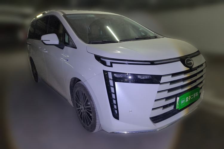 Used GAC Trumpchi E8 New Energy 2024 150km MAX+ Front Right 45 Deg