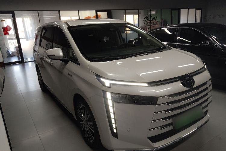Used GAC Trumpchi E8 New Energy 2024 150km MAX+ Front Right 45 Deg