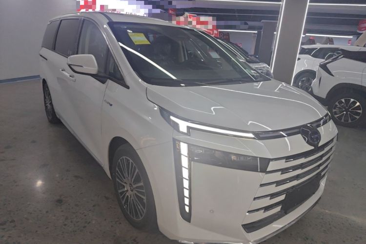 Used GAC Trumpchi E8 New Energy 2024 150km MAX+ Front Right 45 Deg