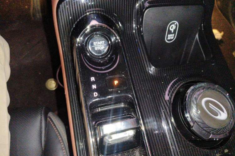 Used GAC Trumpchi E8 New Energy 2024 150km MAX+ Gear Lever