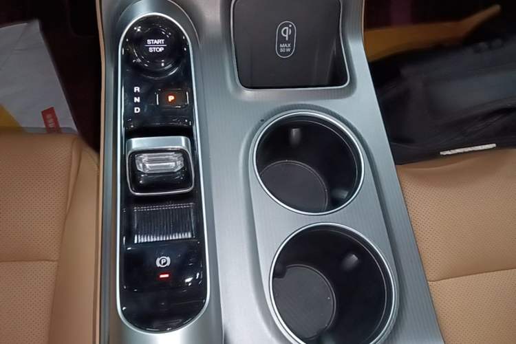 Used GAC Trumpchi E8 New Energy 2024 150km Longteng Glorious+ Gear Lever
