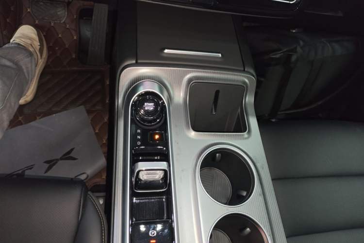 Used GAC Trumpchi E8 New Energy 2024 150km PRO Gear Lever