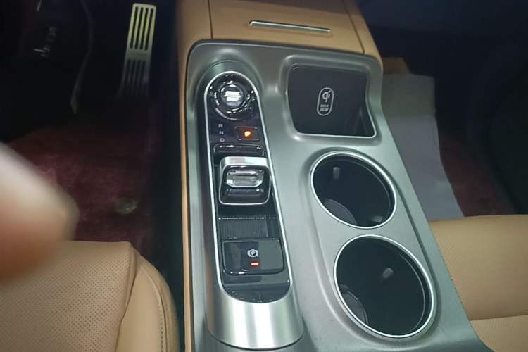 Used GAC Trumpchi E8 New Energy 2024 150km MAX Gear Lever
