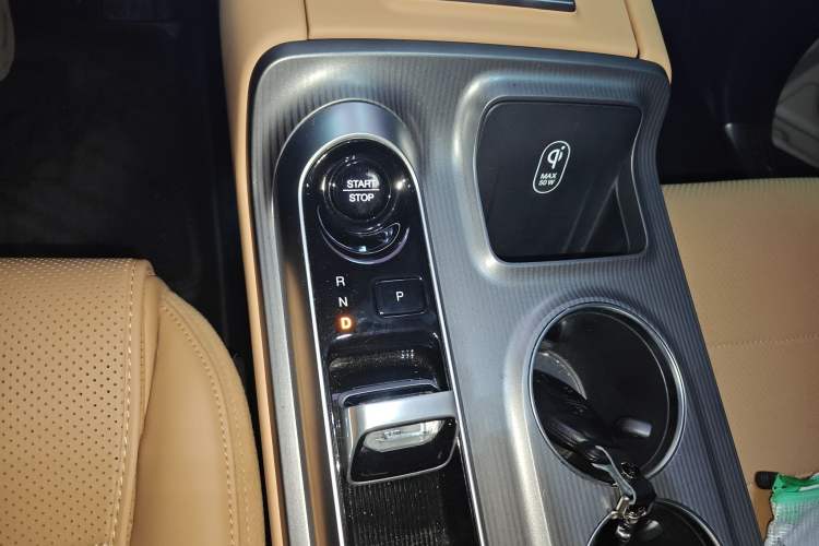 Used GAC Trumpchi E8 New Energy 2024 150km MAX Gear Lever