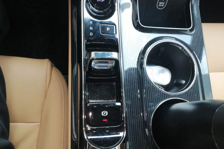 Used GAC Trumpchi E8 New Energy 2024 150km Longteng Glorious+ Gear Lever