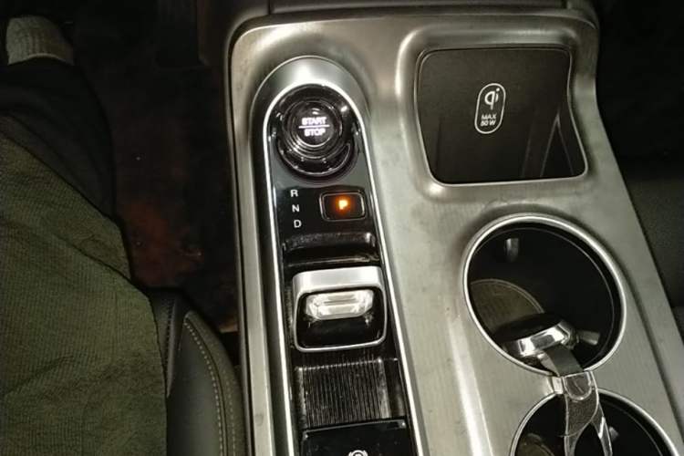 Used GAC Trumpchi E8 New Energy 2024 150km MAX Gear Lever