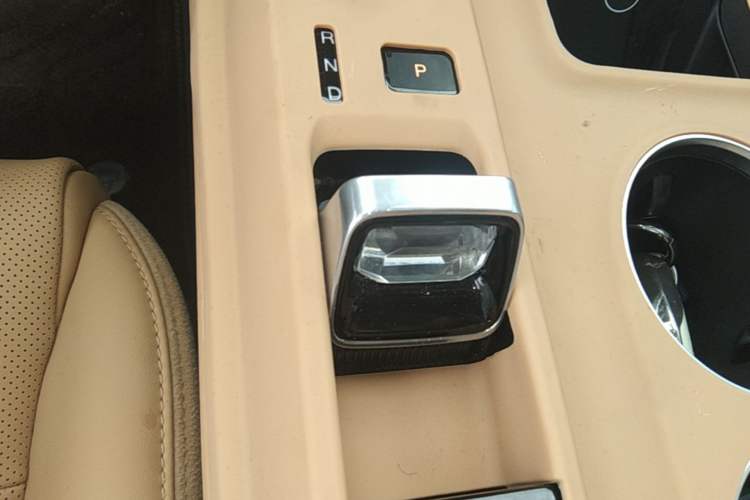 Used GAC Trumpchi E8 New Energy 2024 150km MAX Gear Lever