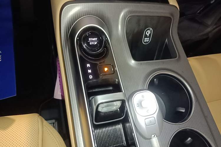 Used GAC Trumpchi E8 New Energy 2024 150km MAX Gear Lever