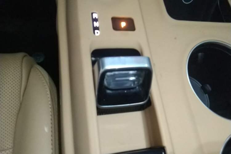 Used GAC Trumpchi E8 New Energy 2024 150km MAX Gear Lever