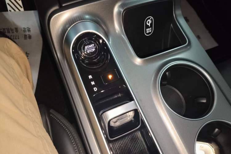 Used GAC Trumpchi E8 New Energy 2024 150km MAX Gear Lever