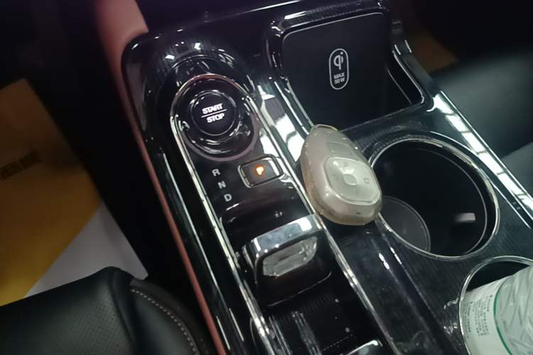 Used GAC Trumpchi E8 New Energy 2024 150km MAX+ Gear Lever