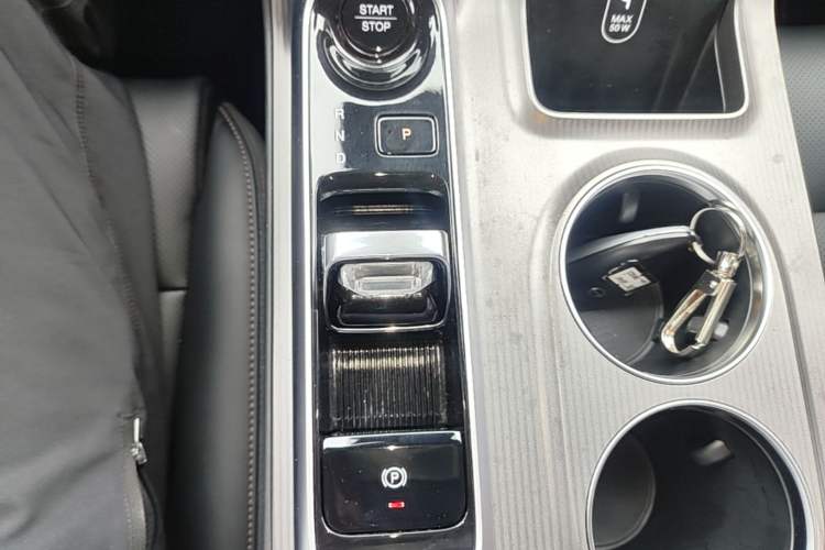 Used GAC Trumpchi E8 New Energy 2024 150km MAX+ Gear Lever