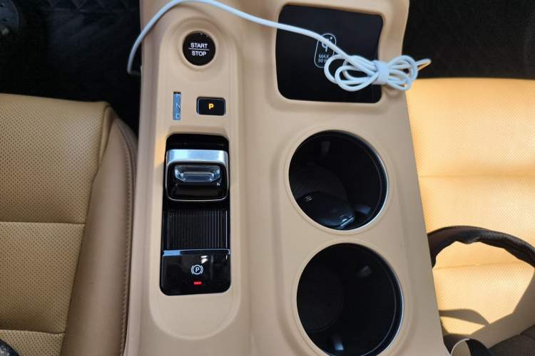 Used GAC Trumpchi E8 New Energy 2024 150km MAX Gear Lever