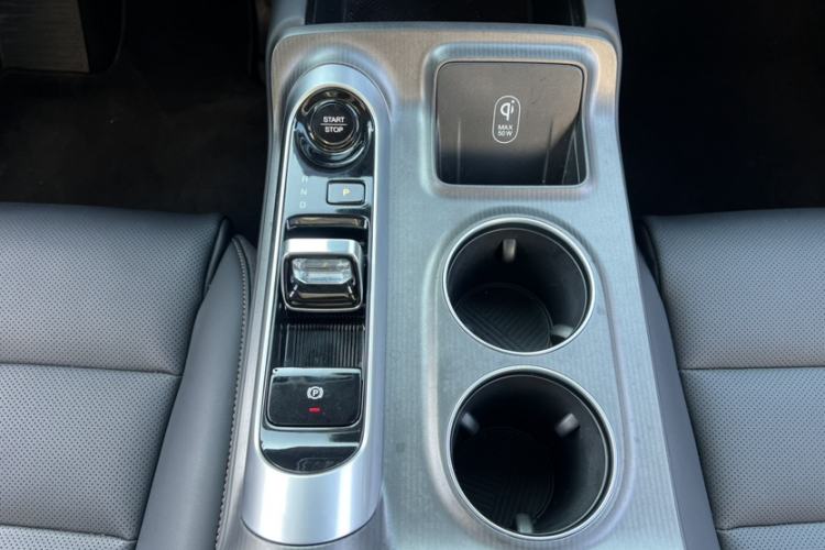 Used GAC Trumpchi E8 New Energy 2024 150km MAX Gear Lever