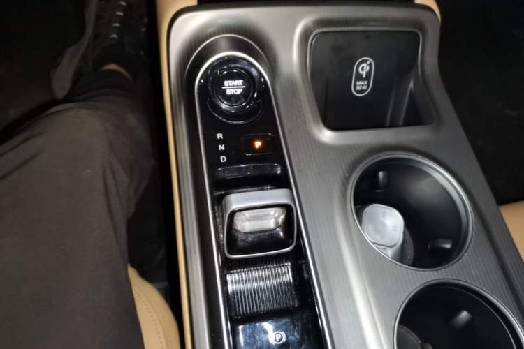 Used GAC Trumpchi E8 New Energy 2024 150km MAX Gear Lever