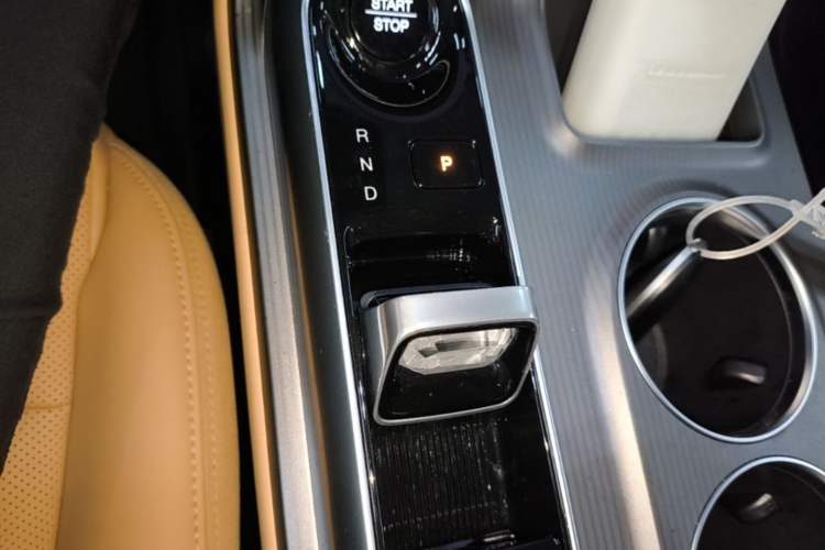 Used GAC Trumpchi E8 New Energy 2024 150km MAX Gear Lever