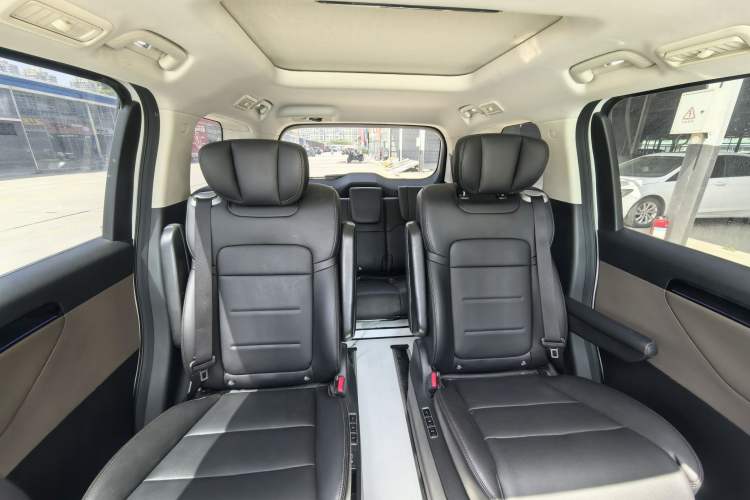Used GAC Trumpchi E8 New Energy 2024 150km MAX Interior 12