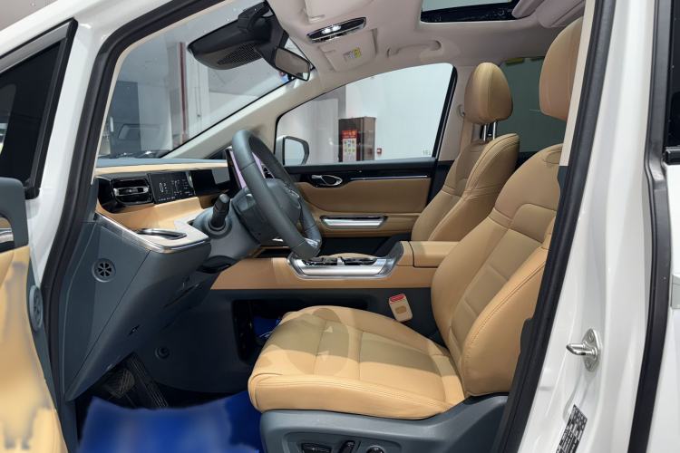 Used GAC Trumpchi E8 New Energy 2024 150km MAX Interior 2