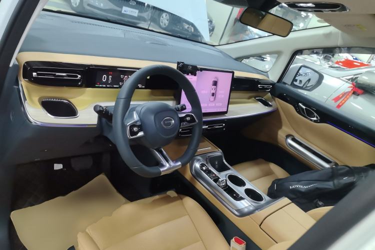 Used GAC Trumpchi E8 New Energy 2024 150km MAX Interior 2