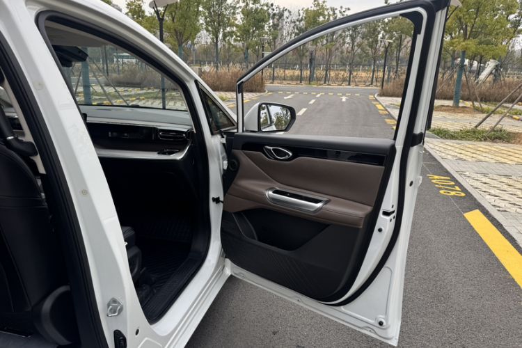 Used GAC Trumpchi E8 New Energy 2024 150km Longteng Starry Night Edition Interior 3