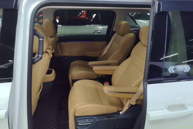 Used GAC Trumpchi E8 New Energy 2024 150km MAX Interior 4