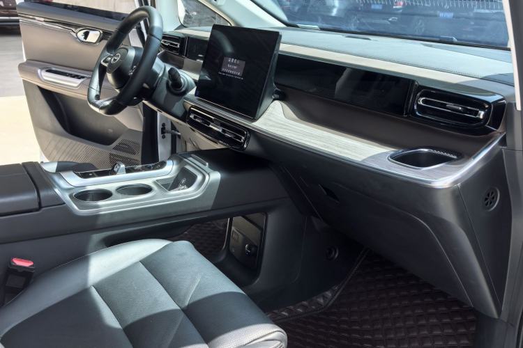 Used GAC Trumpchi E8 New Energy 2024 150km MAX Interior 8