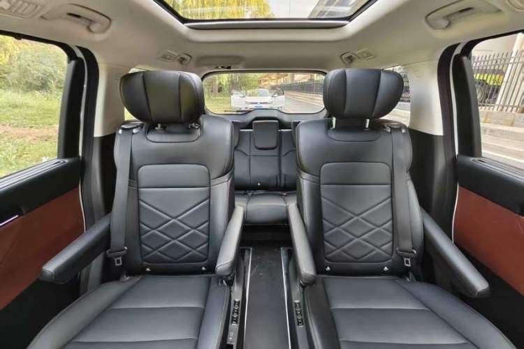 Used GAC Trumpchi E8 New Energy 2024 150km MAX+ Interior 9