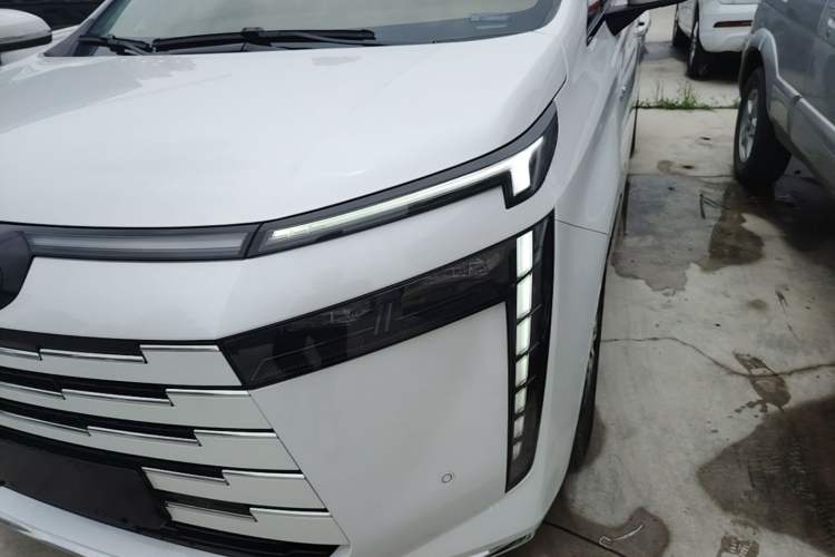 Used GAC Trumpchi E8 New Energy 2024 150km MAX+ Left Front Headlight