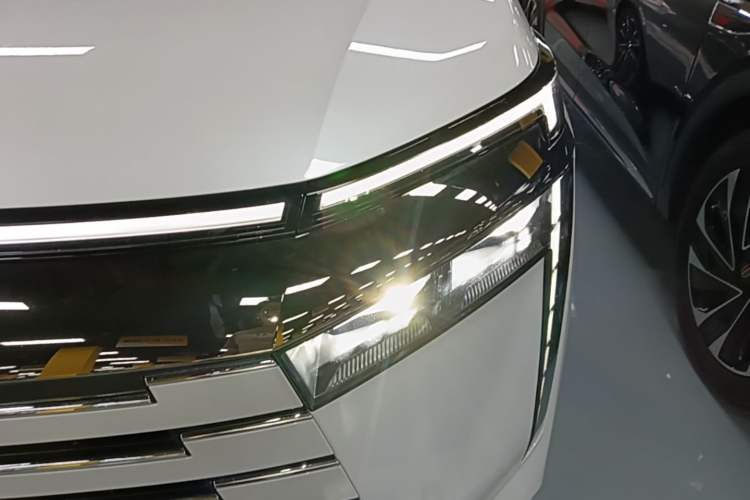 Used GAC Trumpchi E8 New Energy 2024 150km Longteng Glorious+ Left Front Headlight