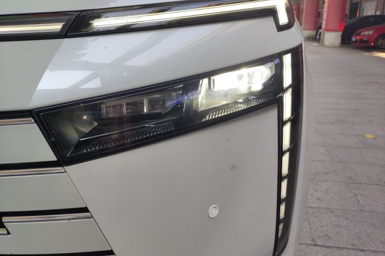 Used GAC Trumpchi E8 New Energy 2024 150km Longteng Starry Night Edition Left Front Headlight