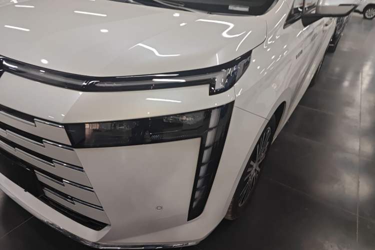 Used GAC Trumpchi E8 New Energy 2024 150km MAX+ Left Front Headlight