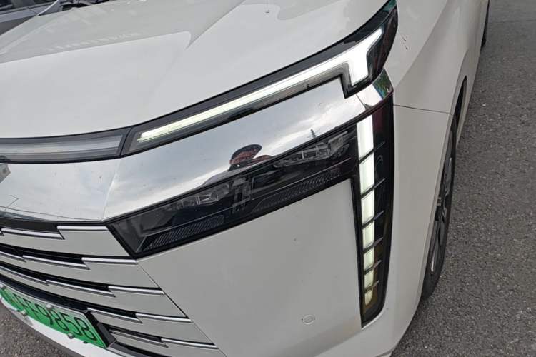 Used GAC Trumpchi E8 New Energy 2024 150km Longteng Glorious+ Left Front Headlight