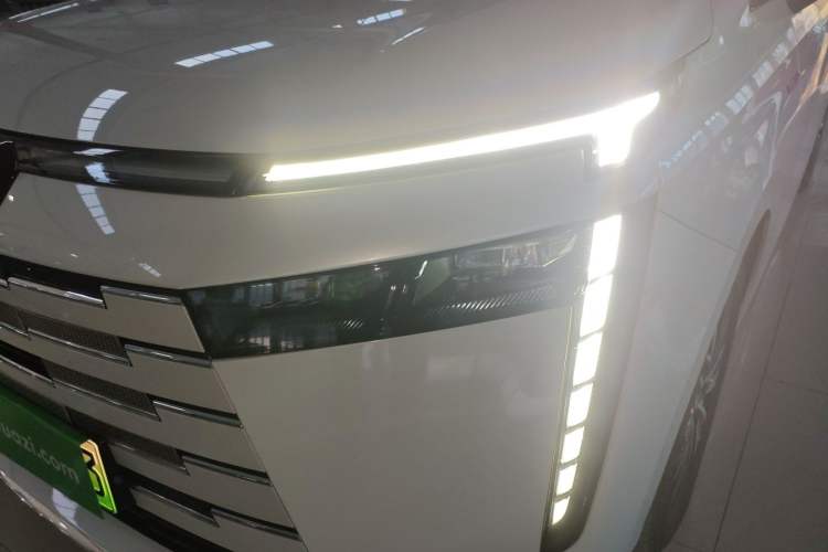 Used GAC Trumpchi E8 New Energy 2024 150km MAX Left Front Headlight