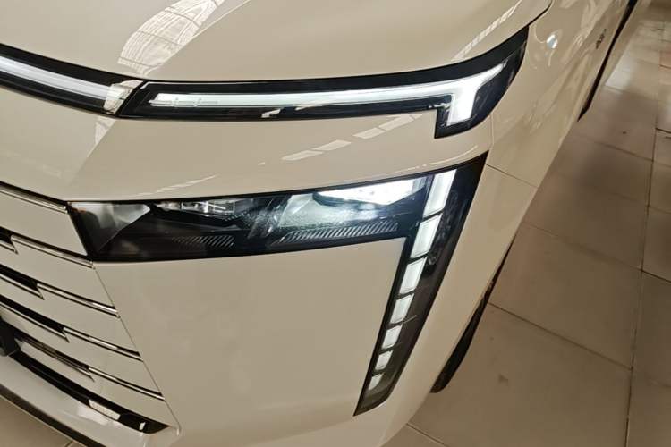 Used GAC Trumpchi E8 New Energy 2024 150km MAX Left Front Headlight