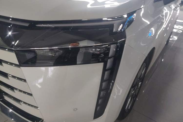 Used GAC Trumpchi E8 New Energy 2024 150km Dragon Roar Starry Night+ Left Front Headlight