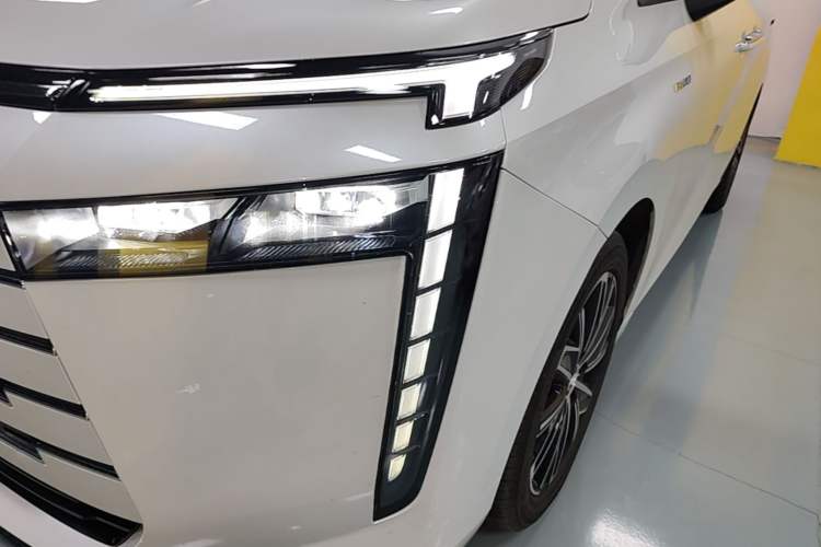 Used GAC Trumpchi E8 New Energy 2024 150km PRO Left Front Headlight