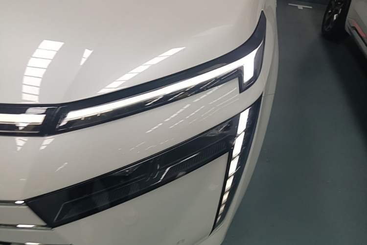 Used GAC Trumpchi E8 New Energy 2024 150km MAX+ Left Front Headlight