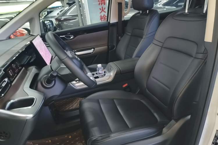 Used GAC Trumpchi E8 New Energy 2024 150km PRO Left Front Seat