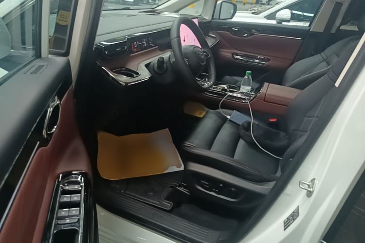 Used GAC Trumpchi E8 New Energy 2024 150km MAX+ Left Front Seat