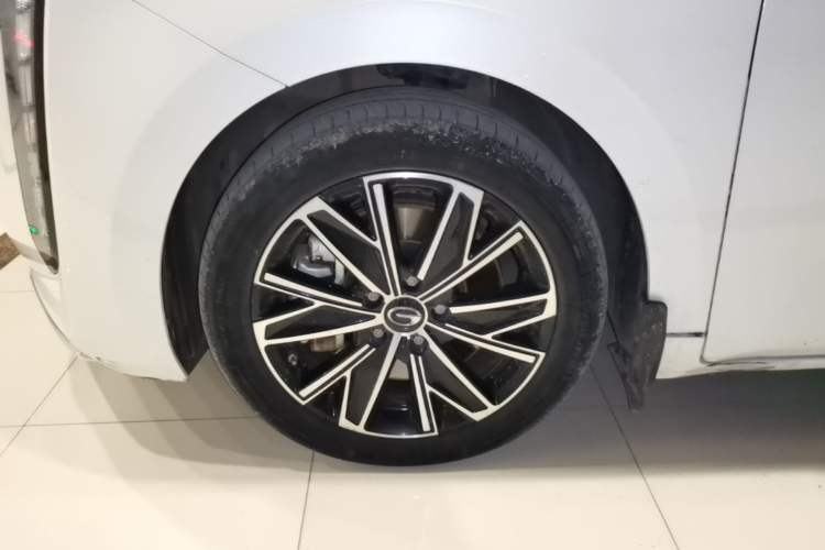Used GAC Trumpchi E8 New Energy 2024 150km MAX Left Front Wheel Hub