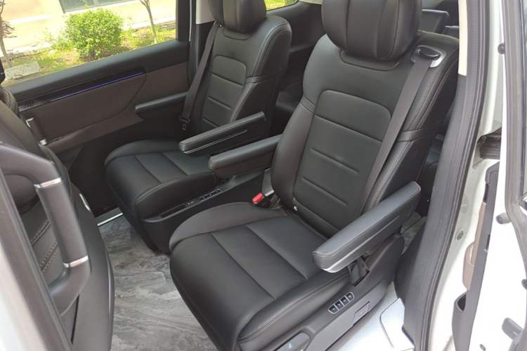 Used GAC Trumpchi E8 New Energy 2024 150km MAX Left Rear Seat